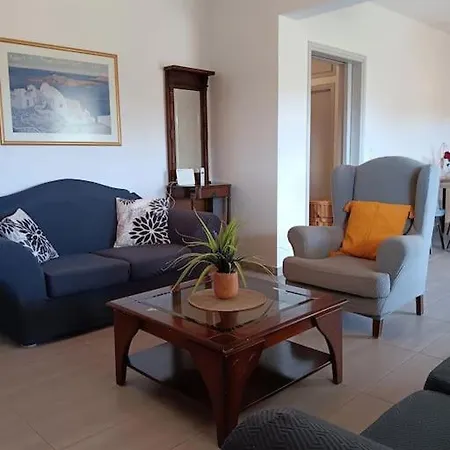 Σπίτι διακοπών Giovani-entire 1st Floor House With Pool *